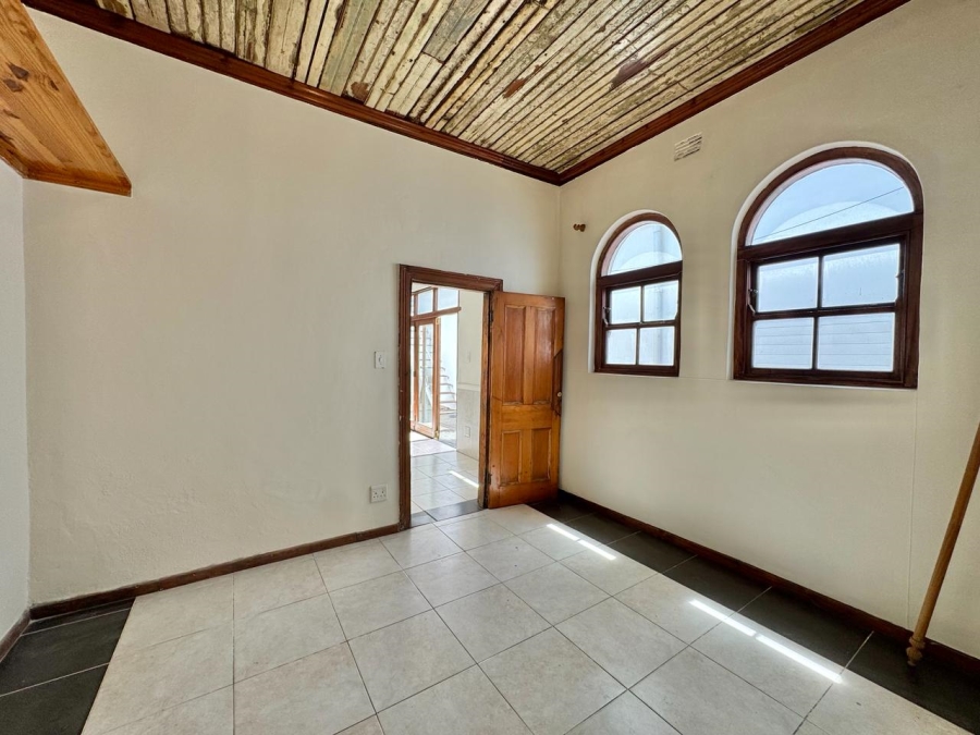 4 Bedroom Property for Sale in Woodstock Western Cape